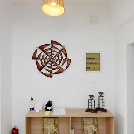 Emerald Private In Rhodes * Kalavárda