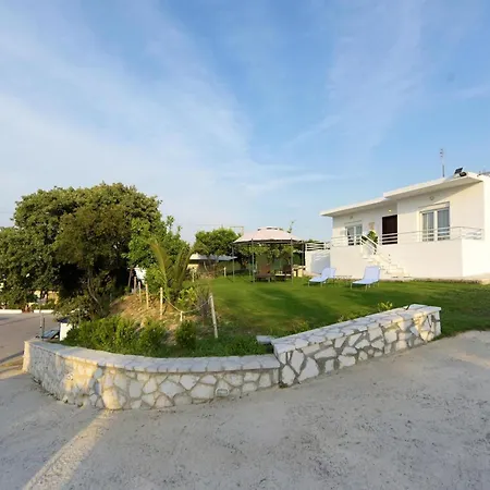 Emerald Private In Rhodes *