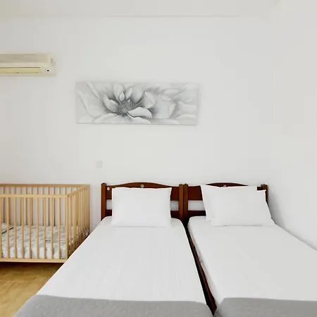 Emerald Private In Rhodes *