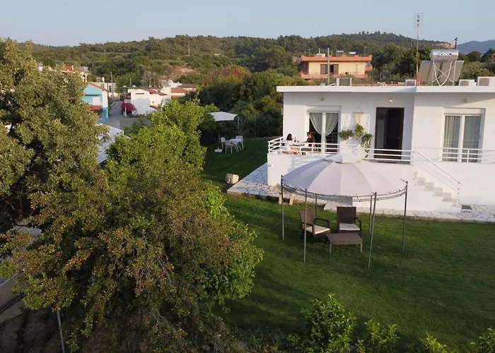 Emerald Private In Rhodes 度假居