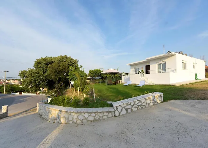 Emerald Private In Rhodes *