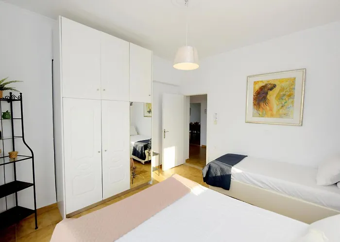 Emerald Private In Rhodes * Kalavárda