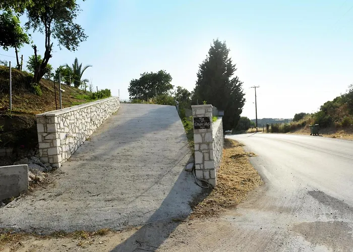 Emerald Private In Rhodes Holiday home *