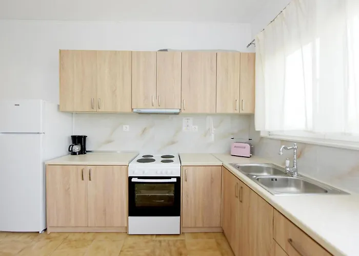 Emerald Private In Rhodes 度假居 *