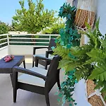 Emerald Private In Rhodes Kalavarda