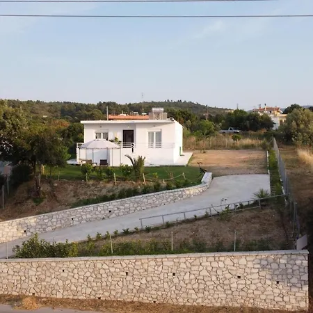 Emerald Private In Rhodes Kalavarda