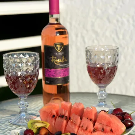 Emerald Private In Rhodes