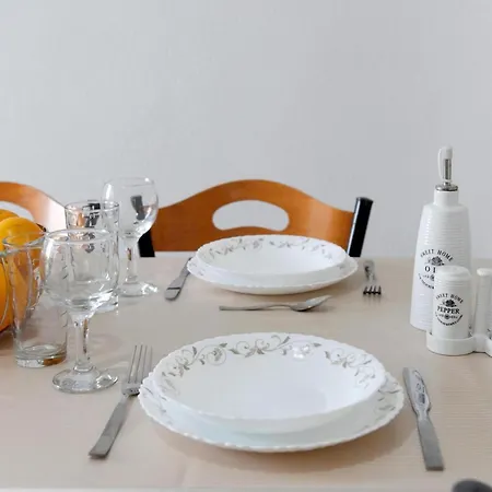 Emerald Private In Rhodes