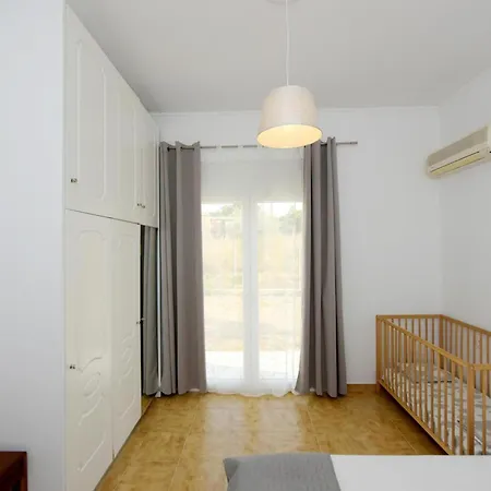 Emerald Private In Rhodes