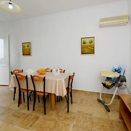 Holiday home Emerald Private In Rhodes Kalavarda